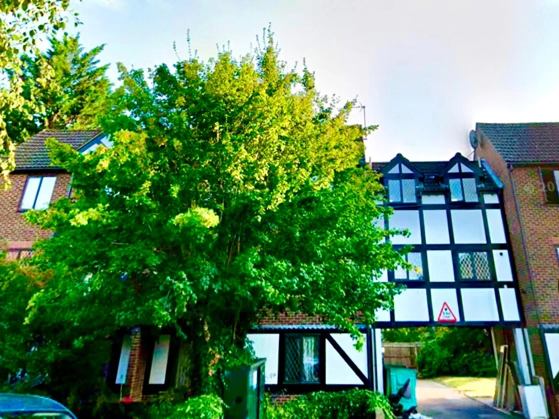 Flat Robina Close in Greater London