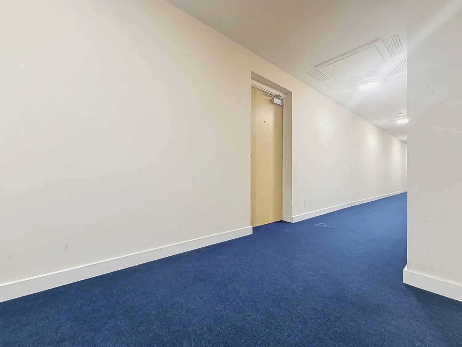 Flat Pavilion Close in Leicester