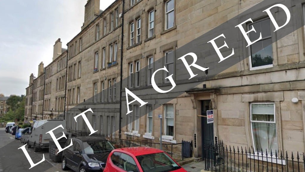 Flat Comely Bank Row in City of Edinburgh