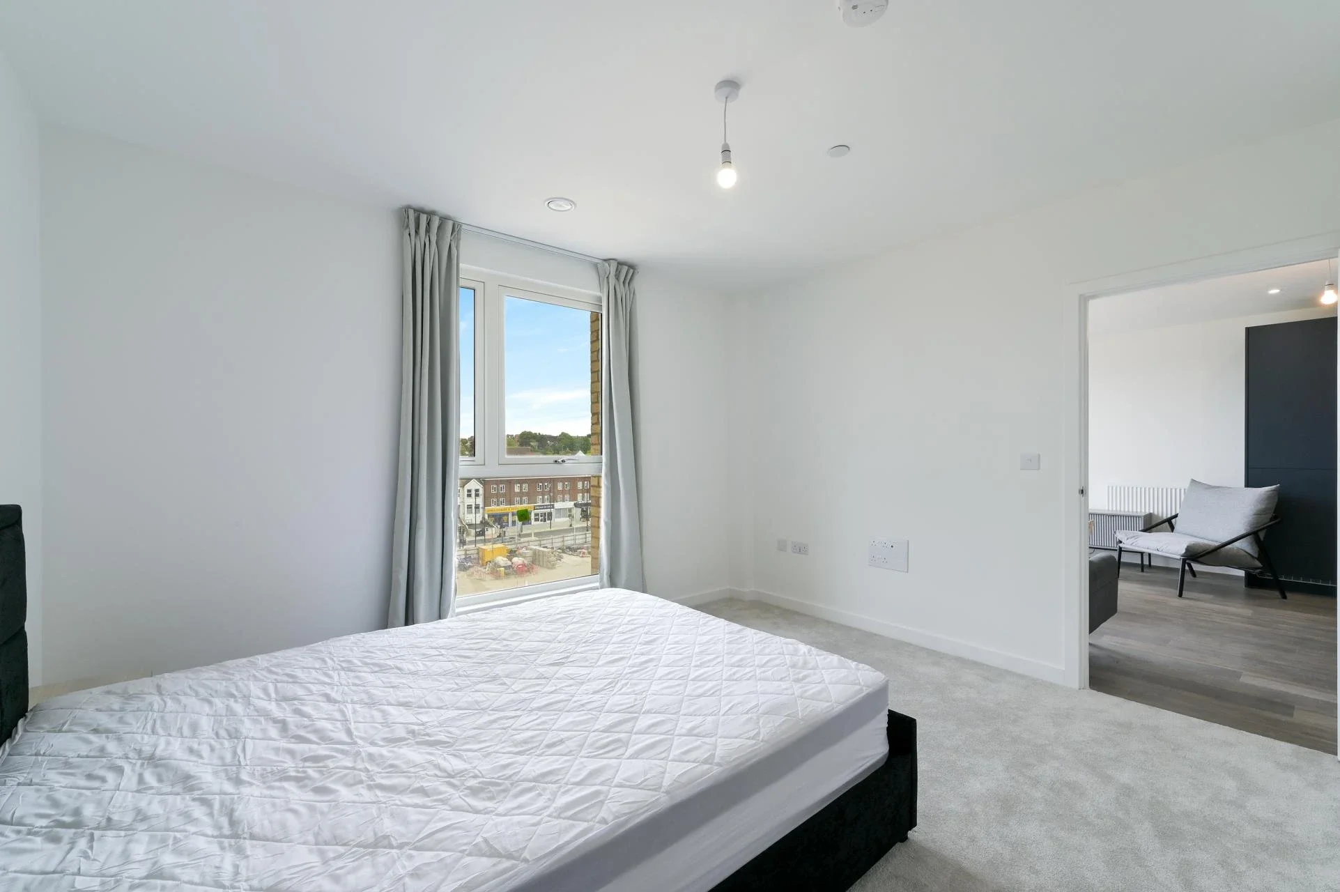 Flat Marsh Drive in Greater London