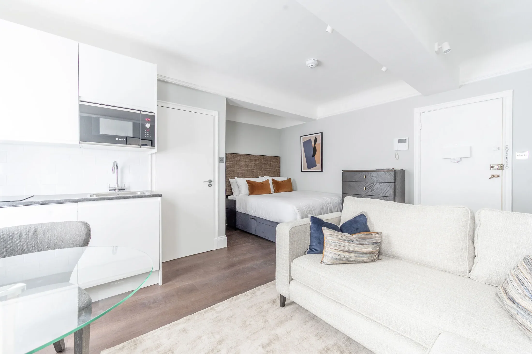 Flat Fulham Road in Greater London