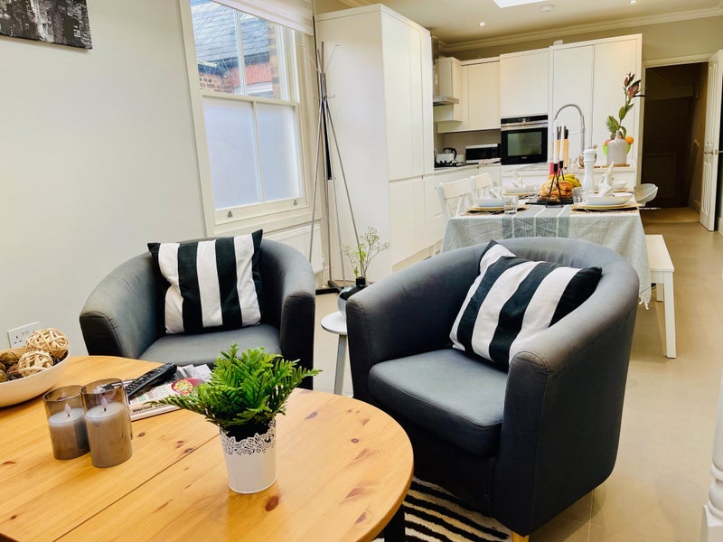 Room Bollo Bridge Road in Greater London