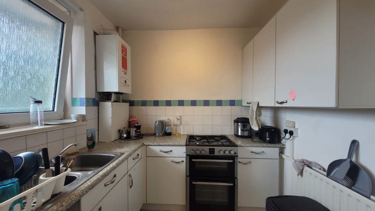 Flat Devas Street in Greater London