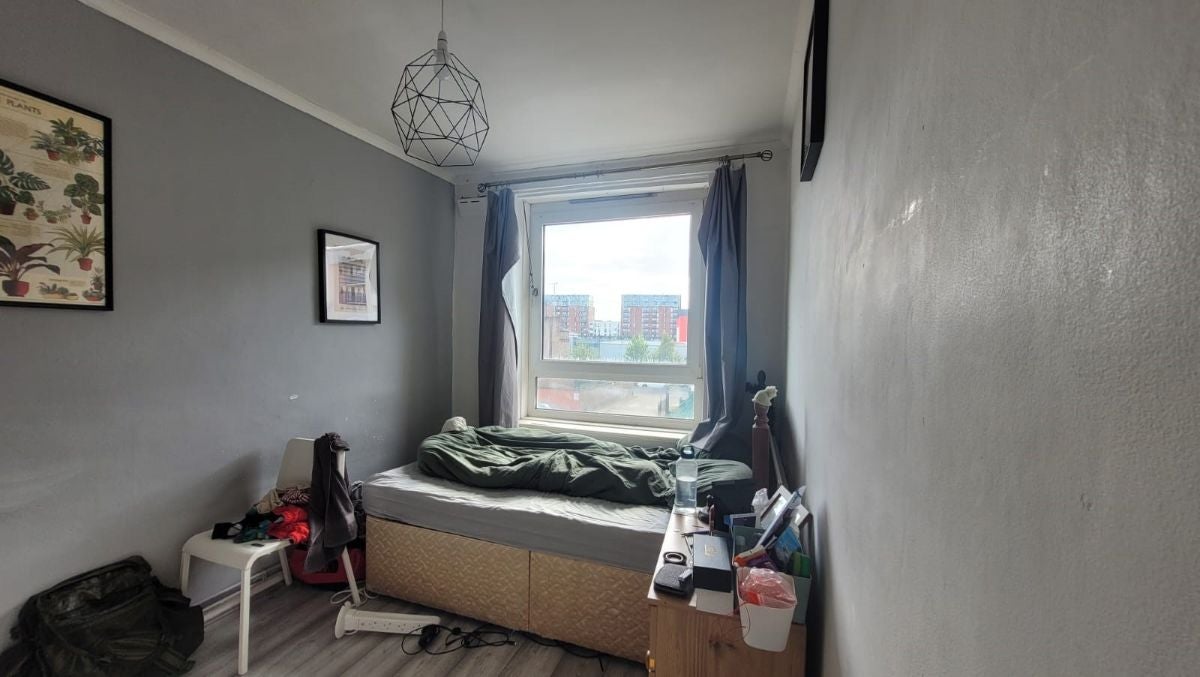 Flat Devas Street in Greater London