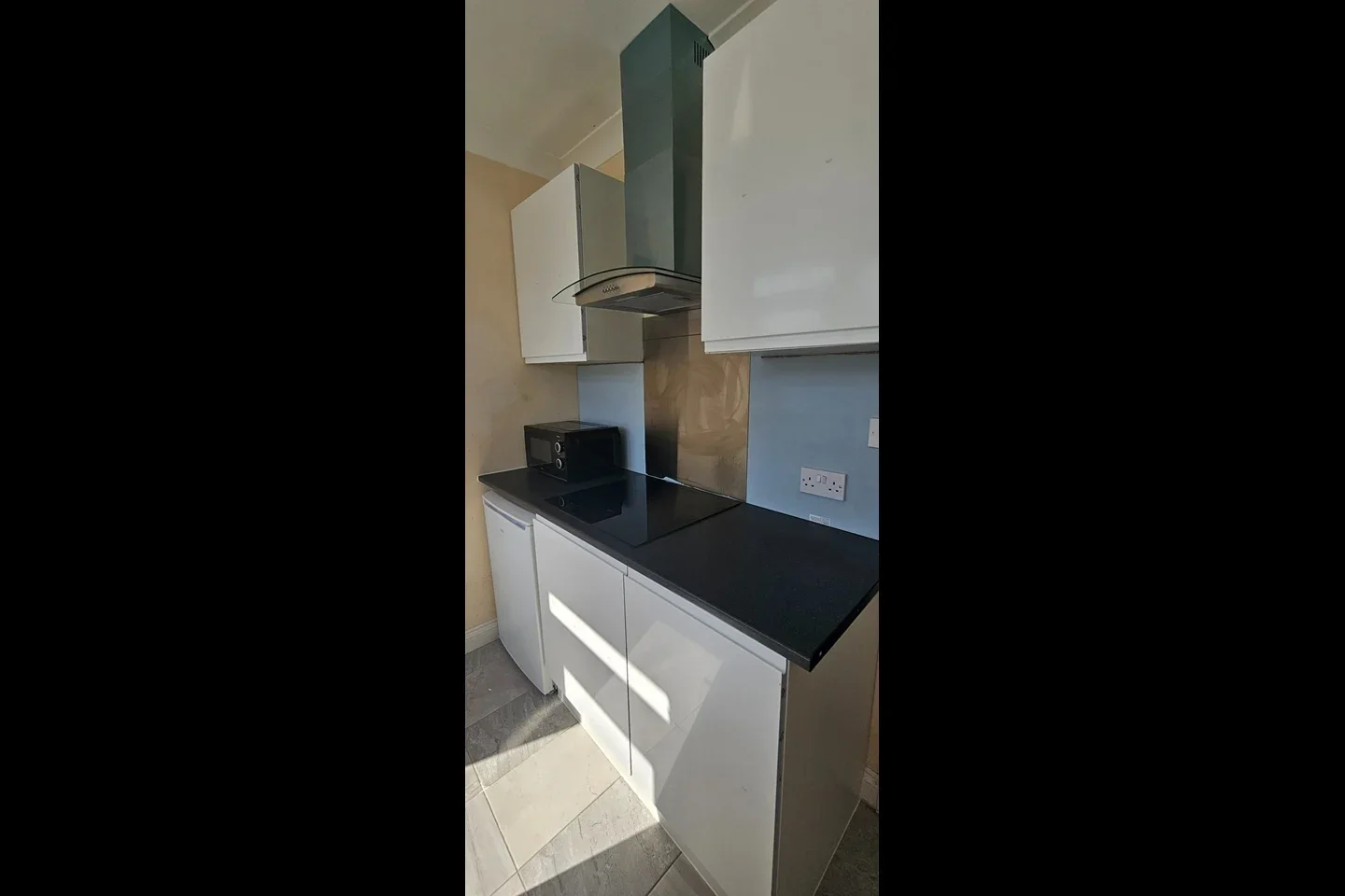Room Penzance Road in Greater London