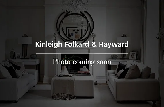 Flat Gilbey Road in Greater London