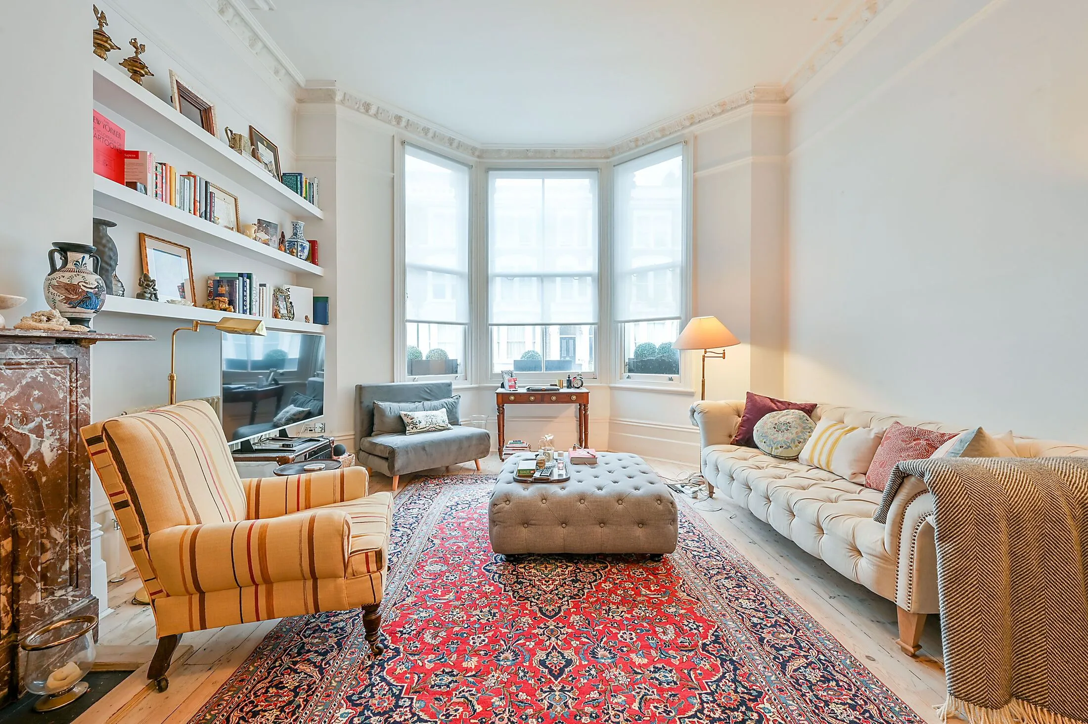 Flat Bolingbroke Road in Greater London