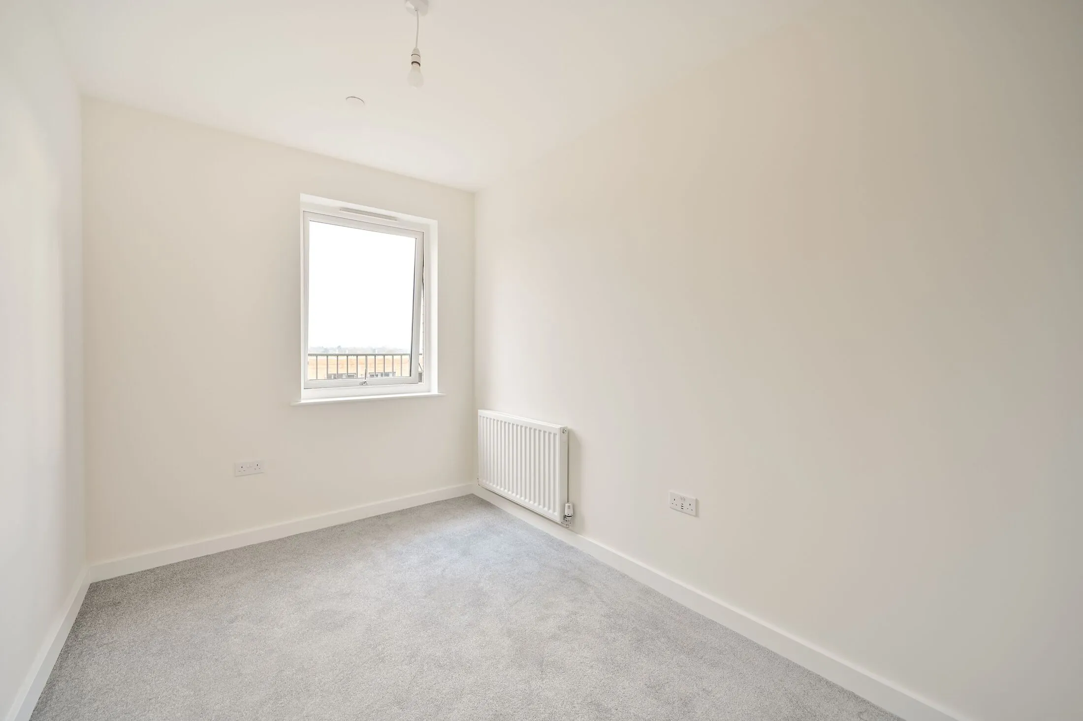Flat Powdermill Close in Greater London