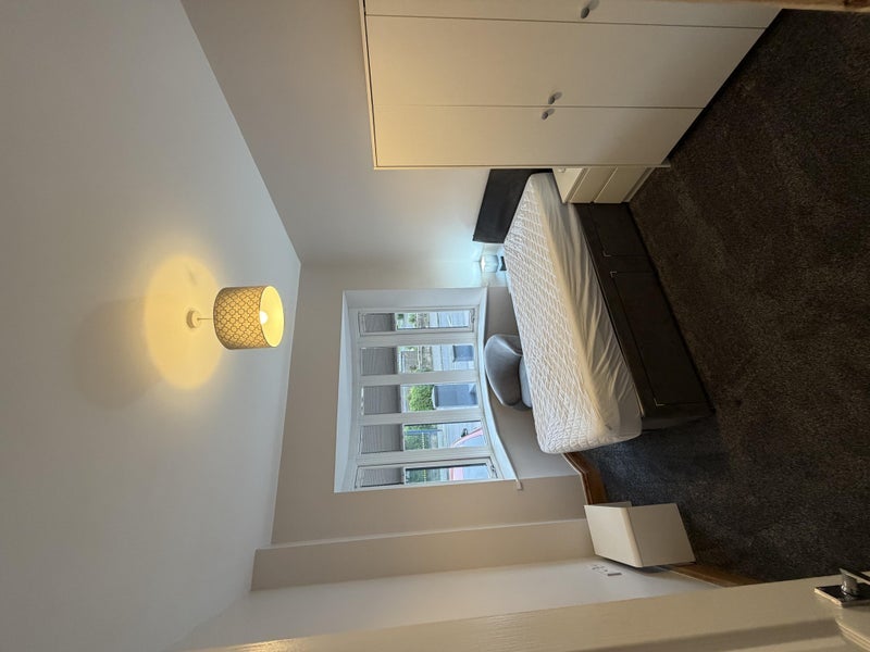 Room Cross Hill in Barnsley