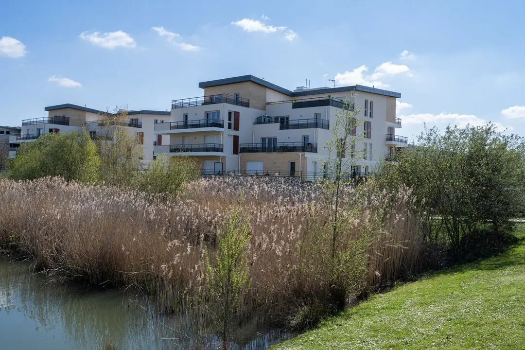 Flat Rue Jacques Tati in Bois-d'Arcy
