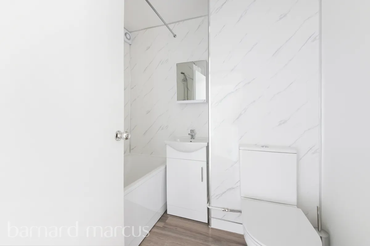 Flat Jengar Close in Greater London