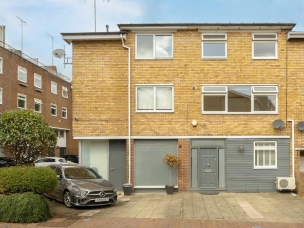 House Meadowbank in Greater London