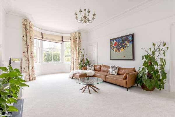 Flat Albert Terrace in City of Edinburgh