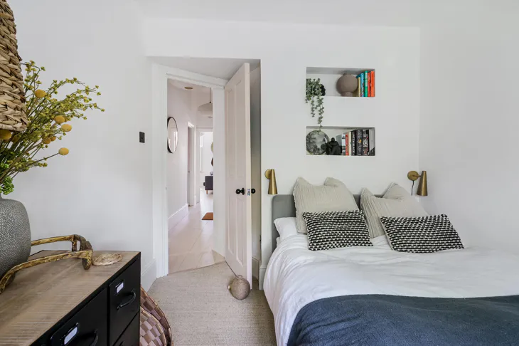 Flat Aberdeen Road in Greater London