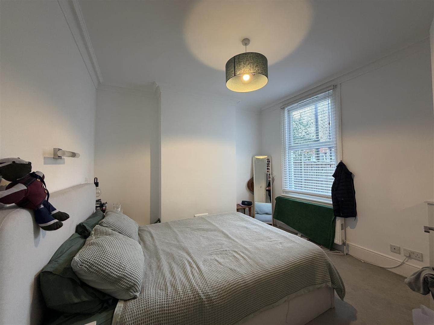 Flat Robertson Street in Greater London