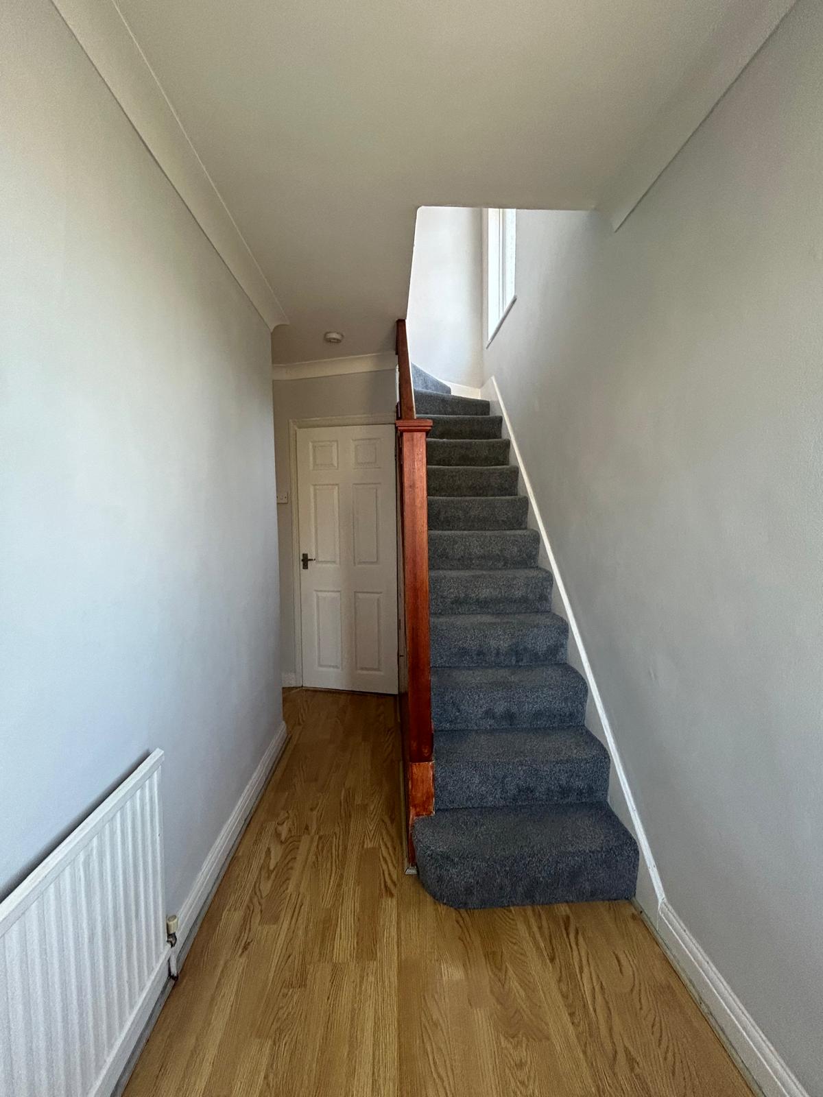 Flat Tintern Way in London