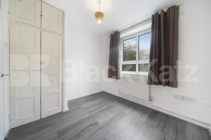 Flat Parkway in Greater London