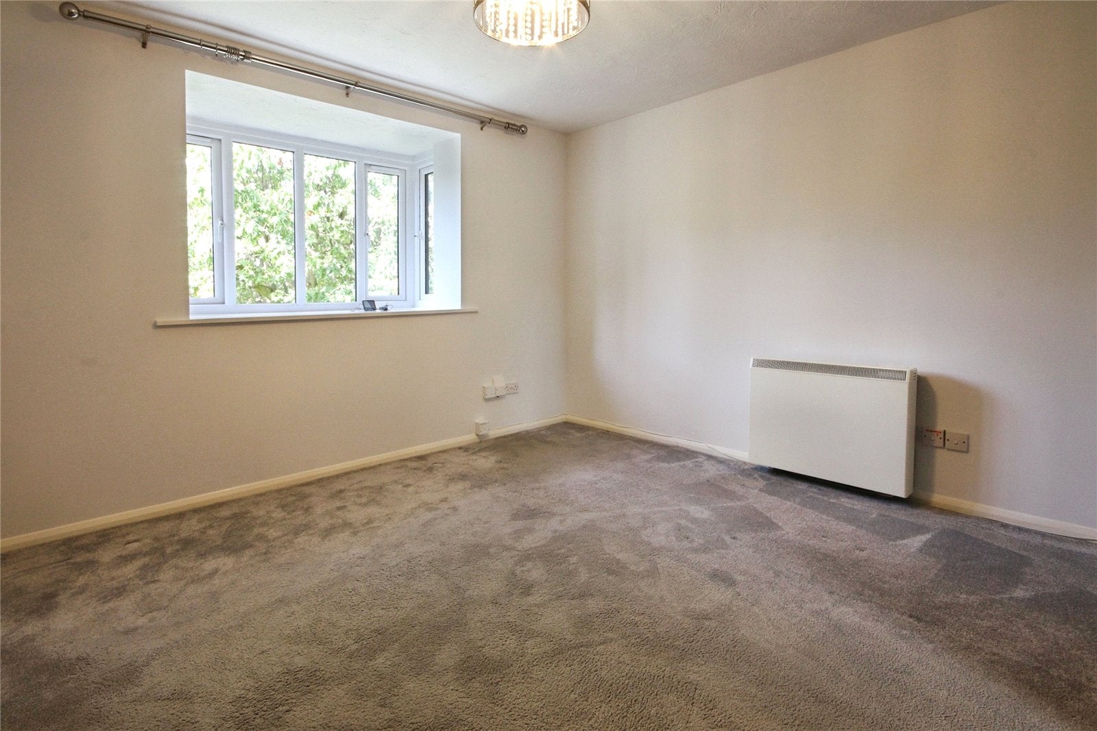 Flat Kilmington Close in Winkfield