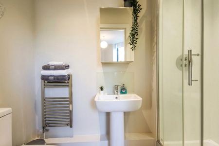 Room Grove Lane in Weston-super-Mare