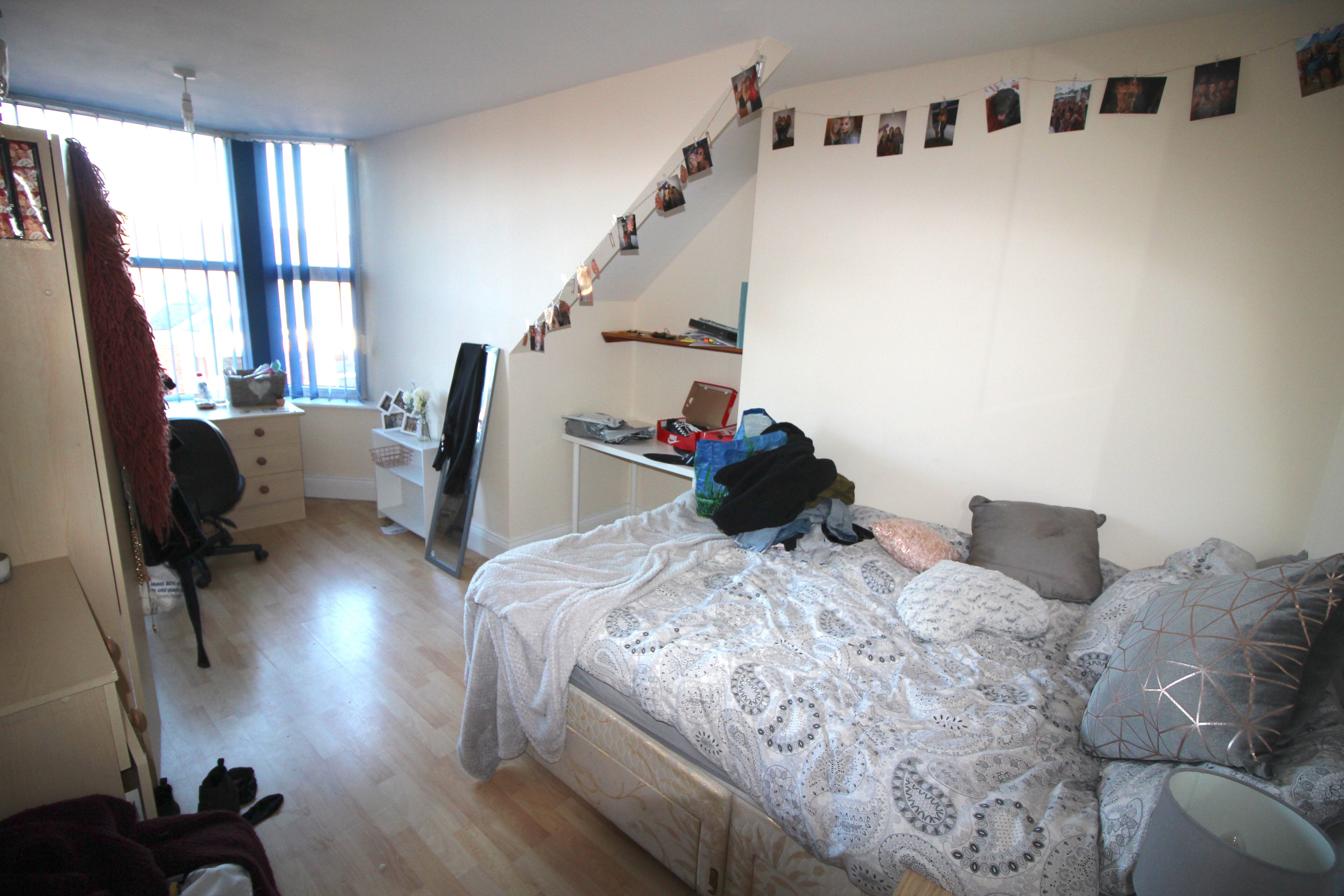 Flat Glenthorn Road in Newcastle upon Tyne