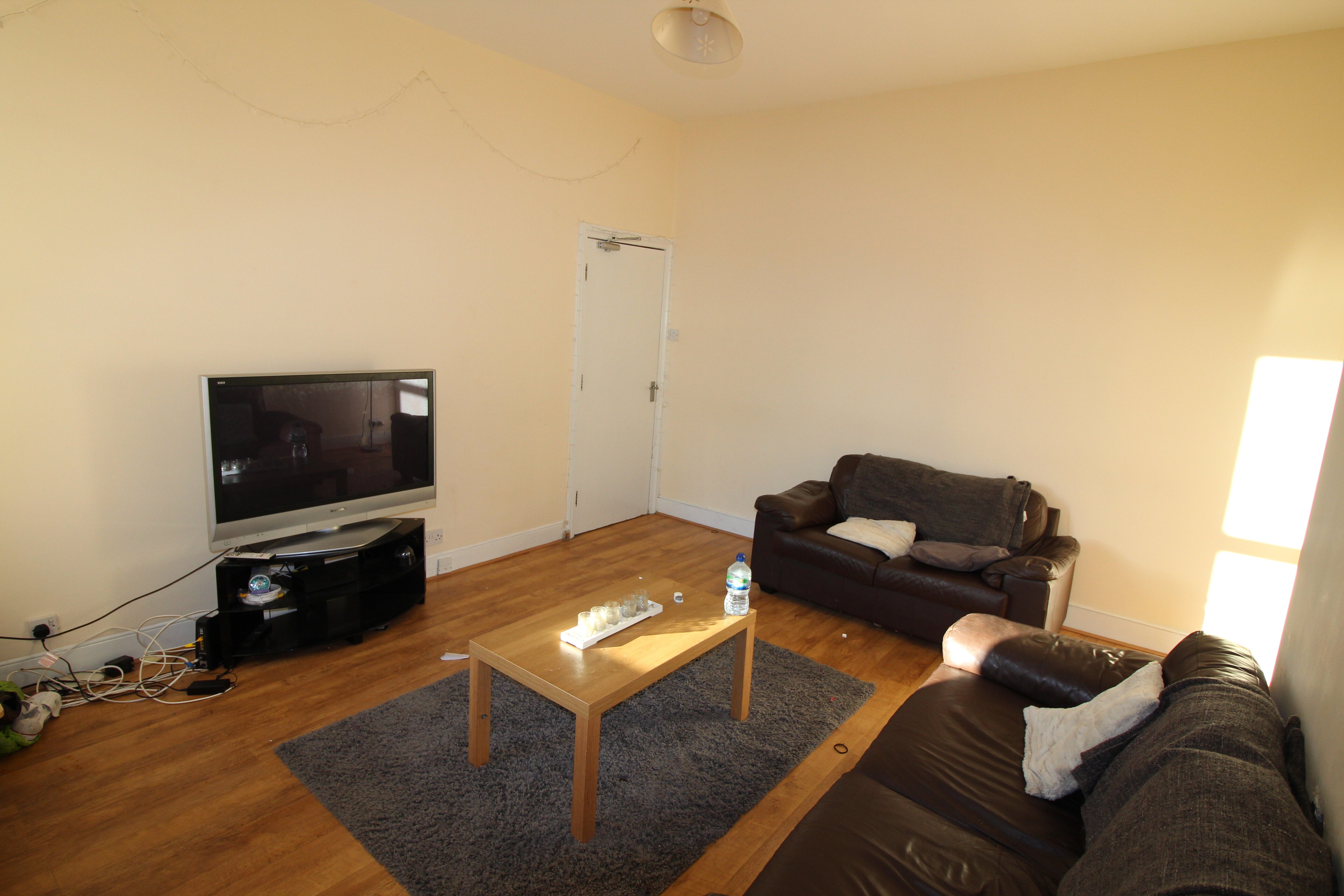 Flat Glenthorn Road in Newcastle upon Tyne