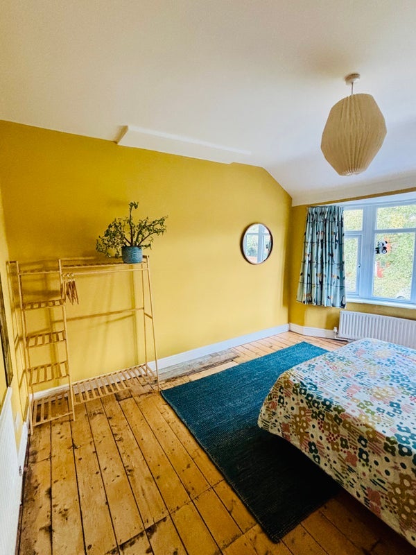 Room Parsonage Road in Manchester