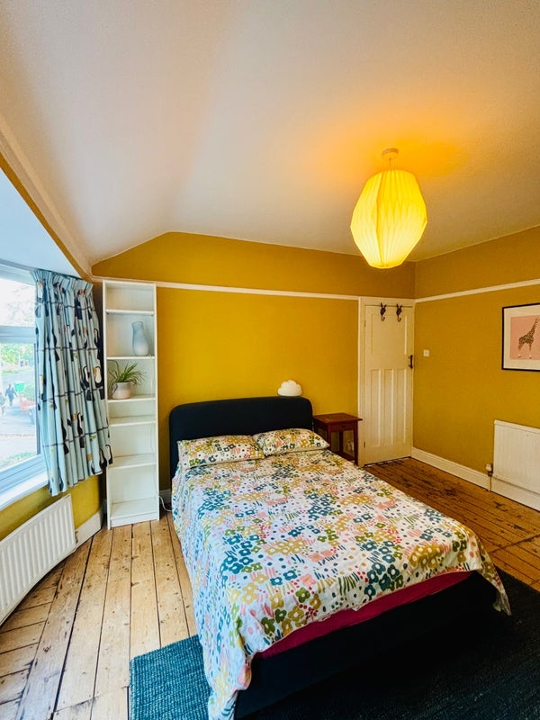 Room Parsonage Road in Manchester