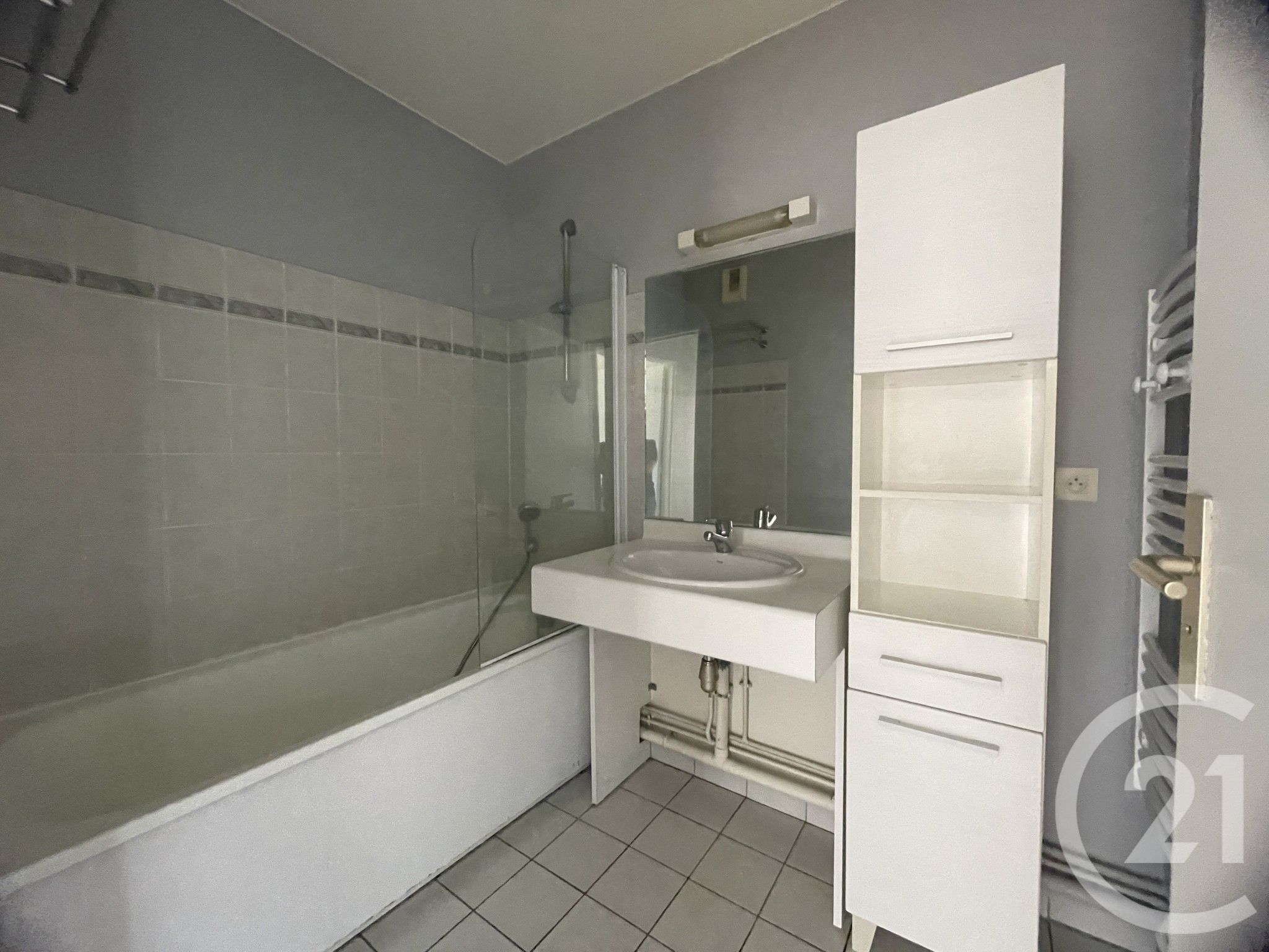 Appartement Rue Adam Ledoux à Courbevoie