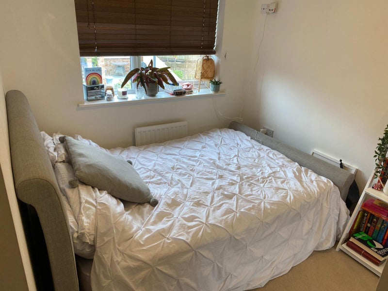 Room Chaucer Way in Salford