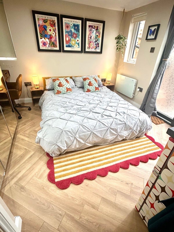 Room Arundel Close in Greater London
