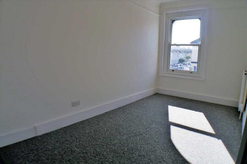 Room Queen Street in Worthing