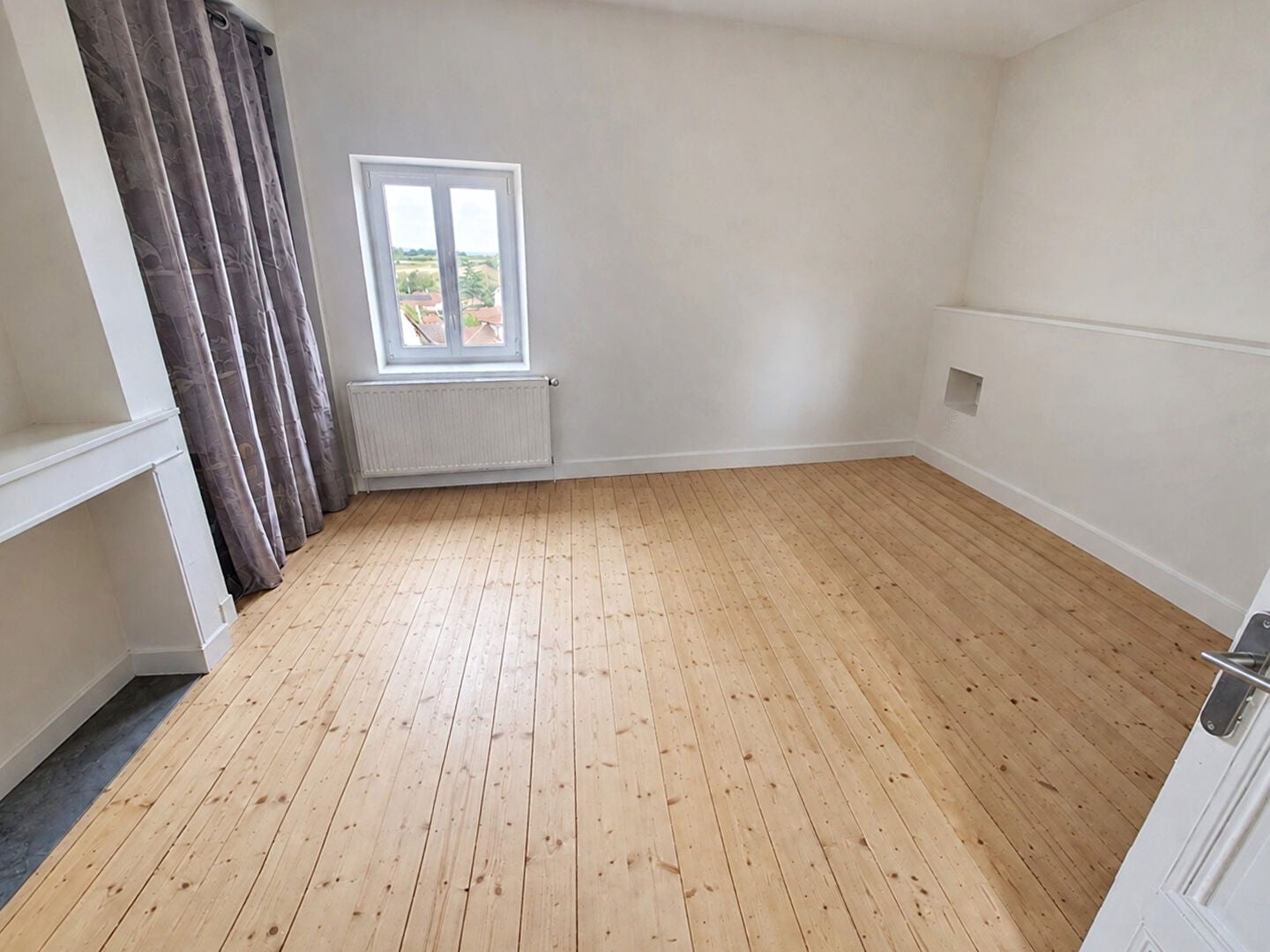 Flat Rue des Alpes in Soucieu-en-Jarrest