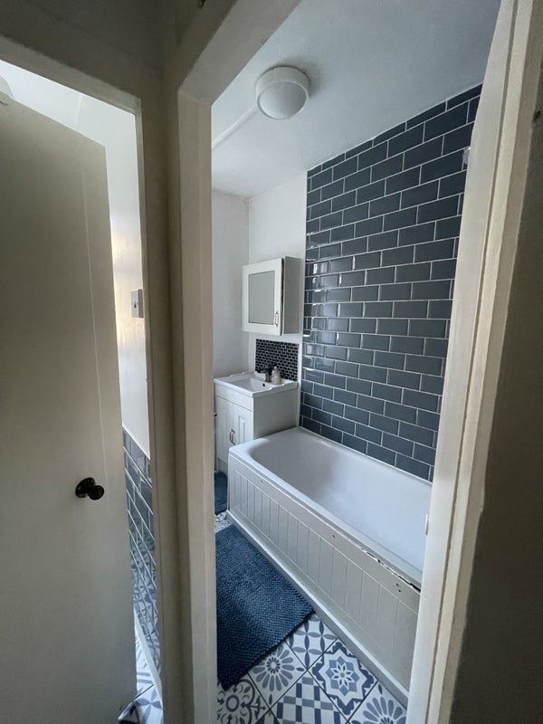 Room Craignair Road in Greater London