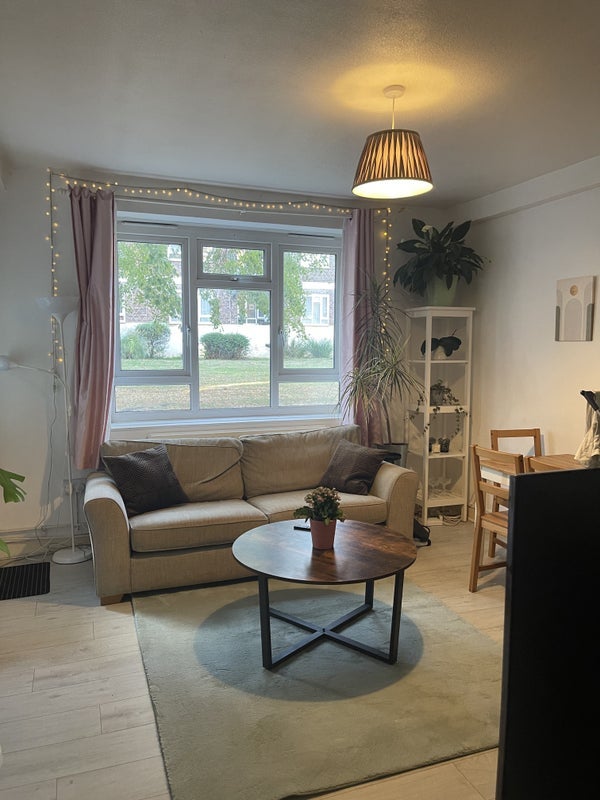 Room Craignair Road in Greater London