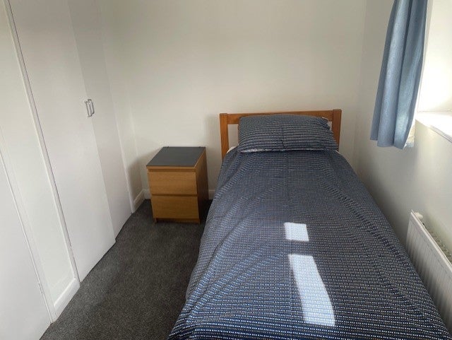 Room Lathcoates Crescent in Chelmsford