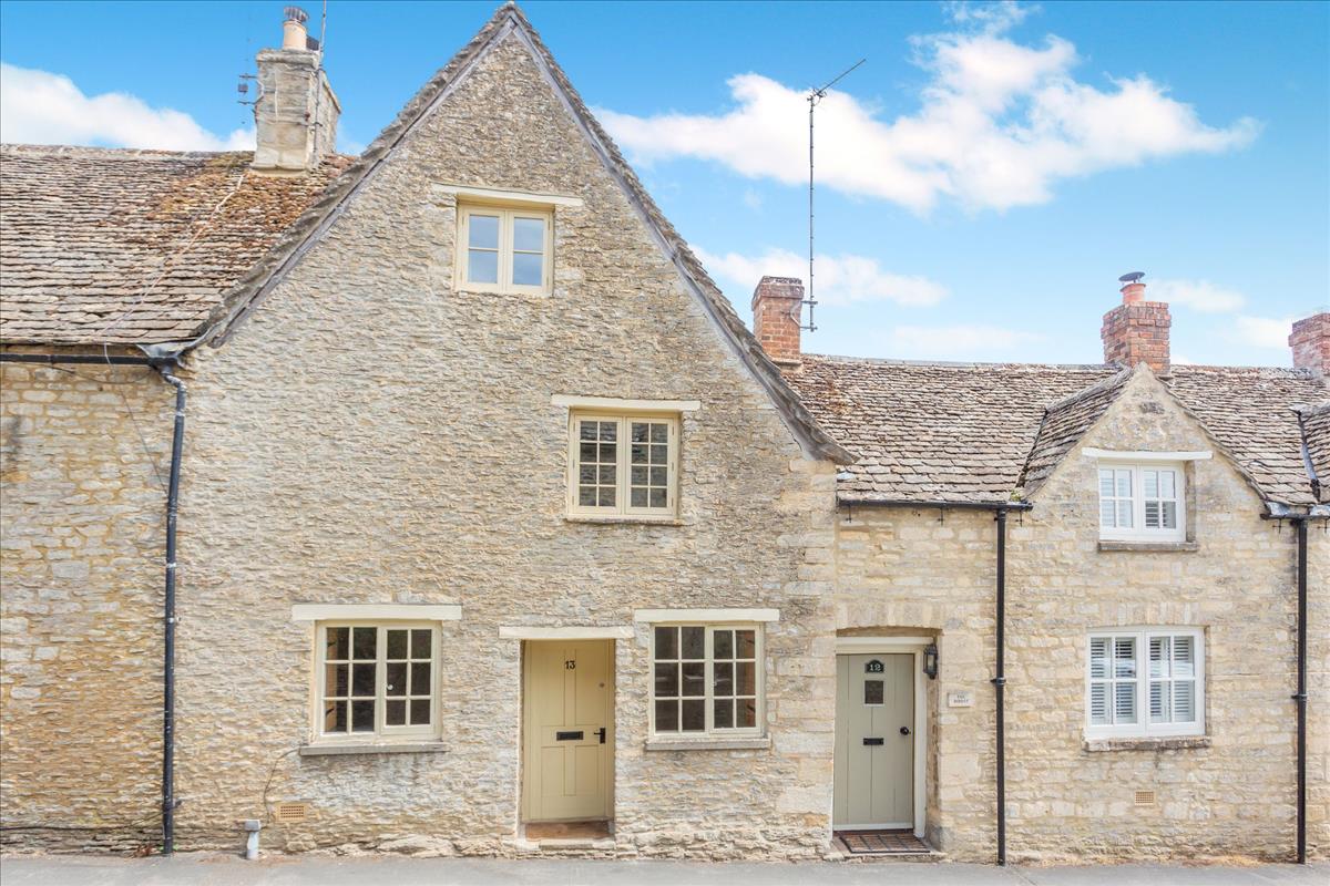 House Salt Way in Cotswold District