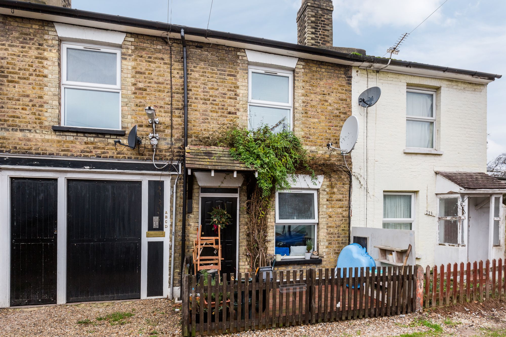 Flat Owen Close in Greater London