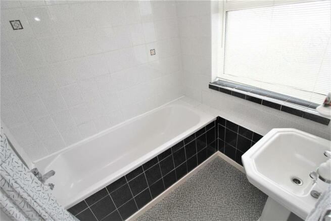 Room Lamberhurst Walk in Crawley