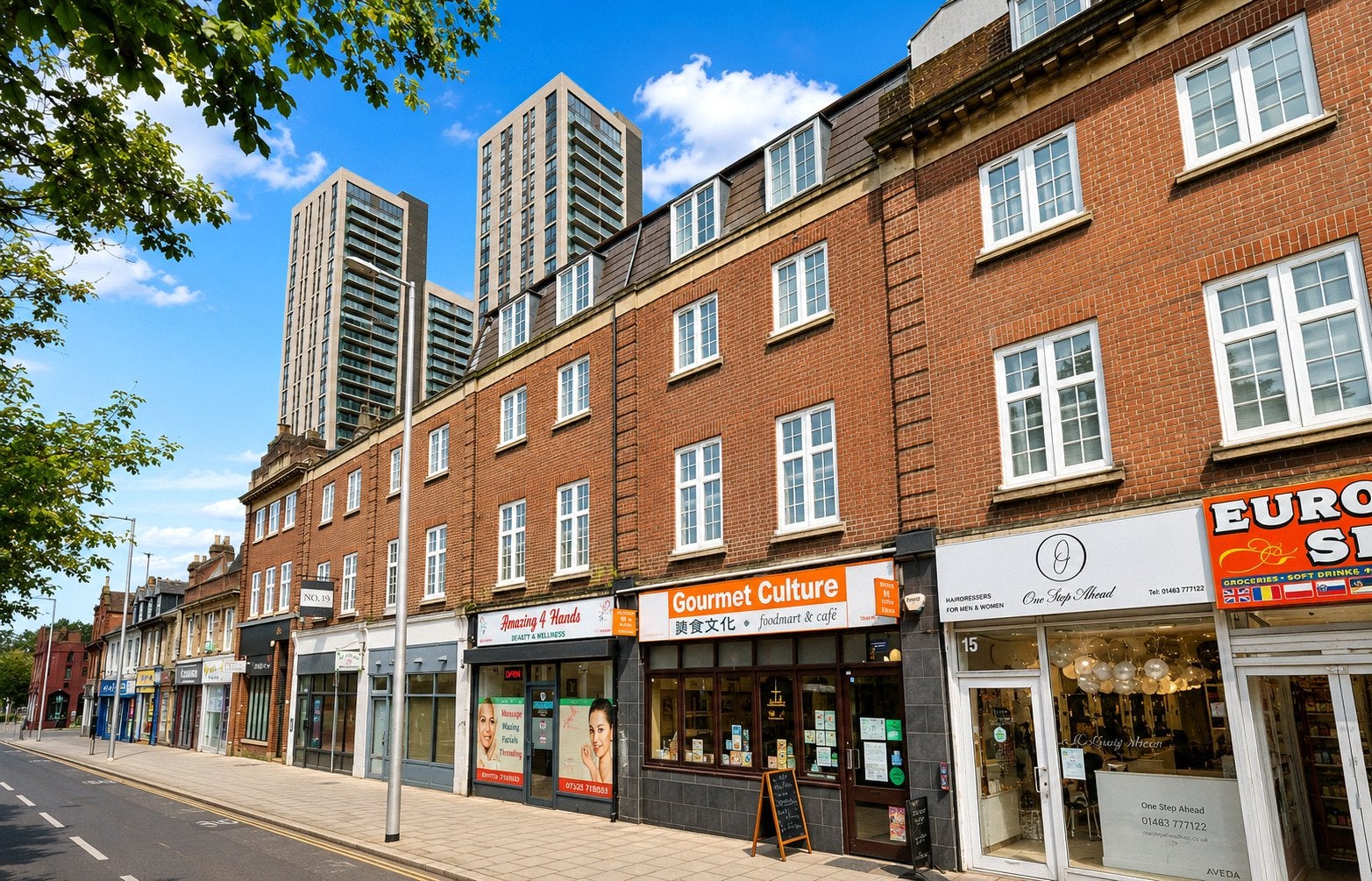 Flat High Street in Woking