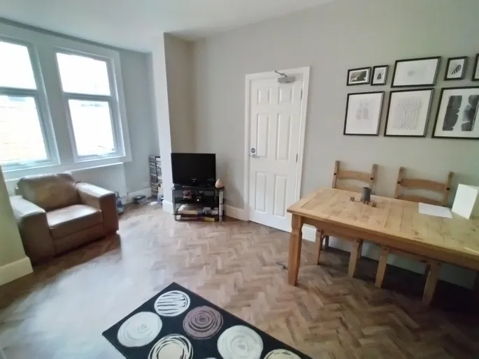Room Montague Street in Nottingham