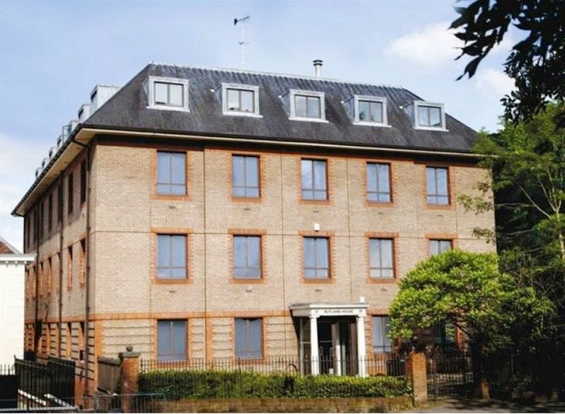 Flat Ashley Avenue in Epsom and Ewell
