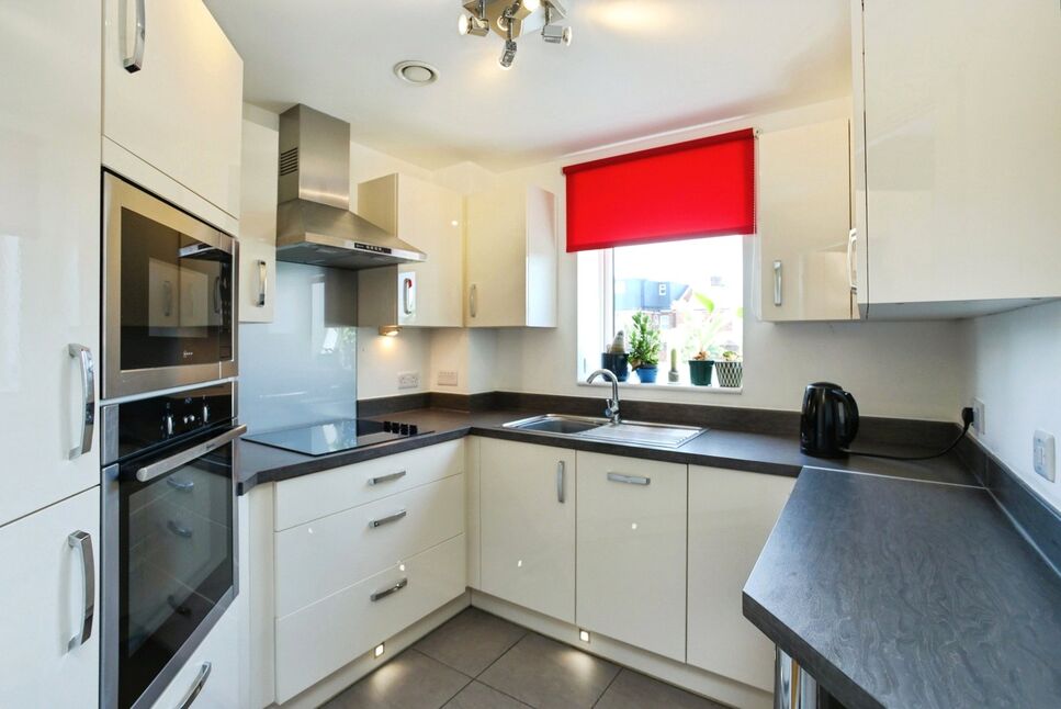 Flat St John's Road in Tunbridge Wells