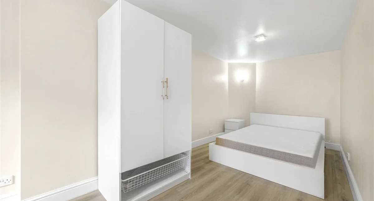 Flat Charlotte Street in Greater London
