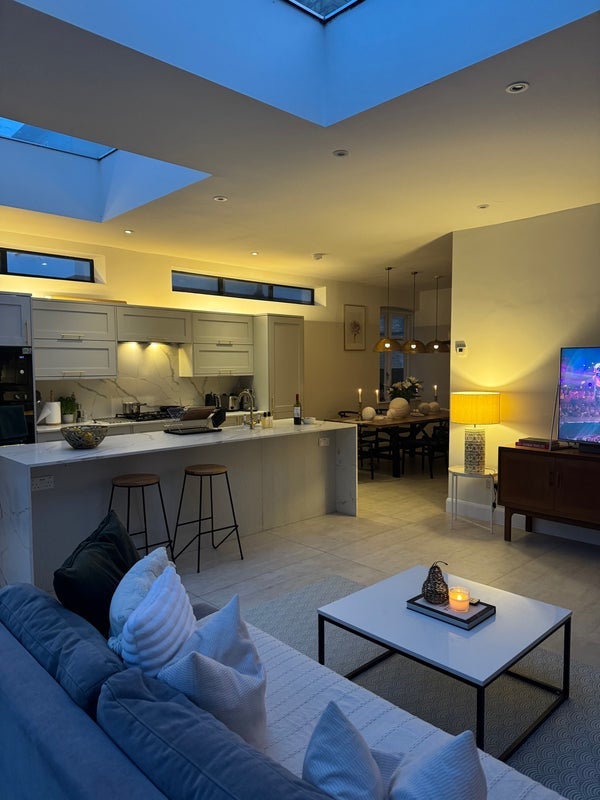 Room Sutherland Grove in Greater London