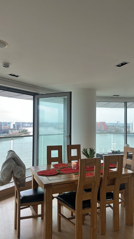 Room Fairmont Avenue in Greater London