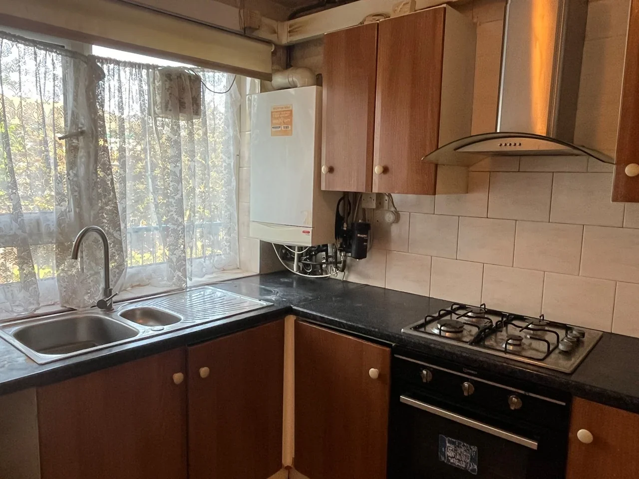 Room Walton Road in Greater London