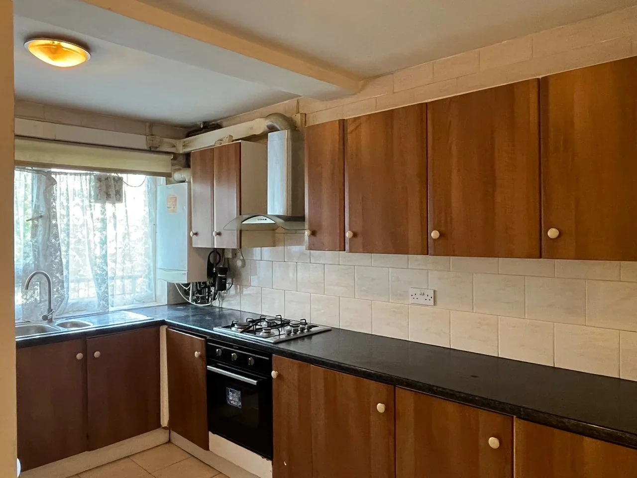 Room Walton Road in Greater London