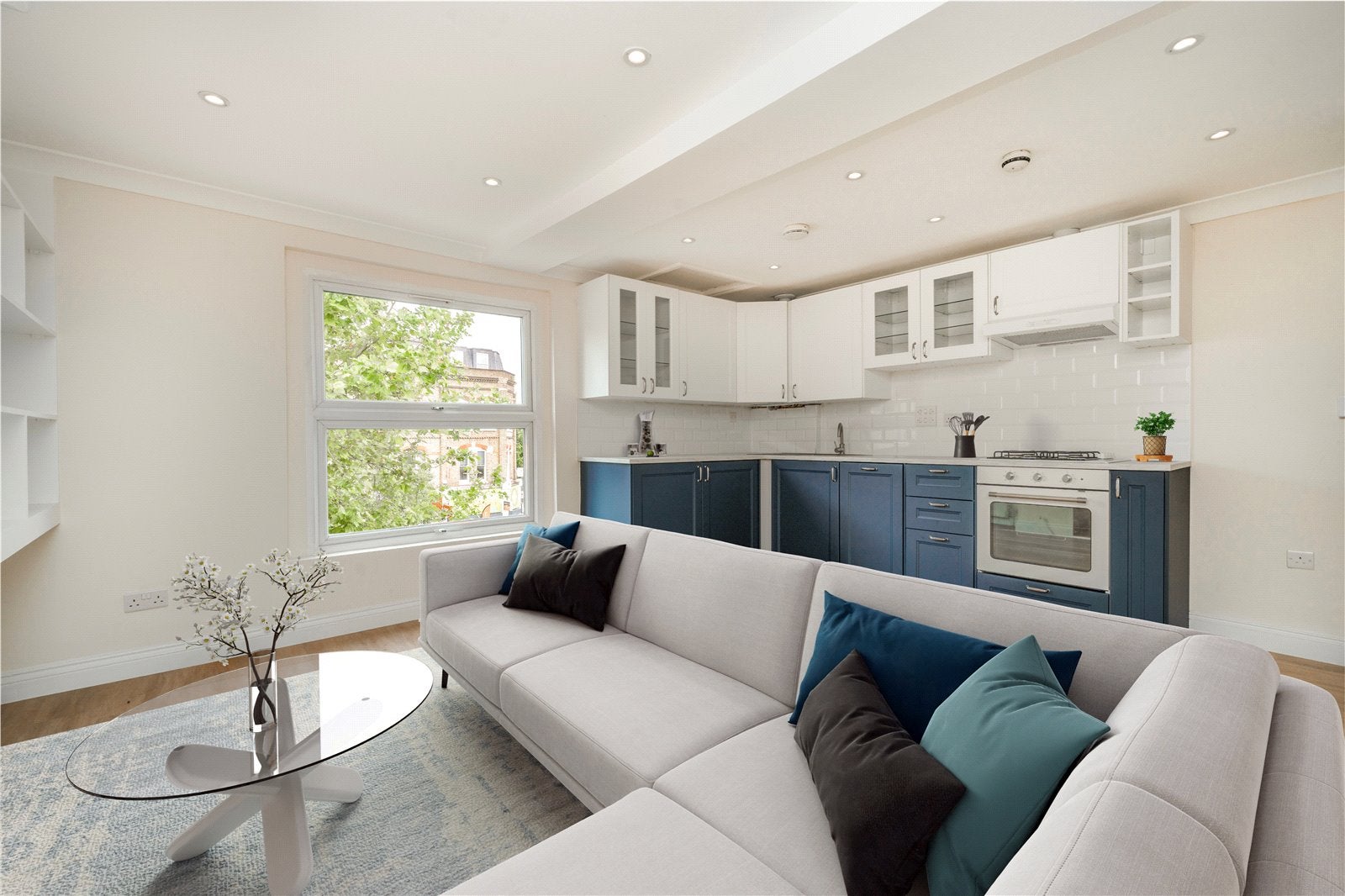 Flat Goldhawk Road in Greater London
