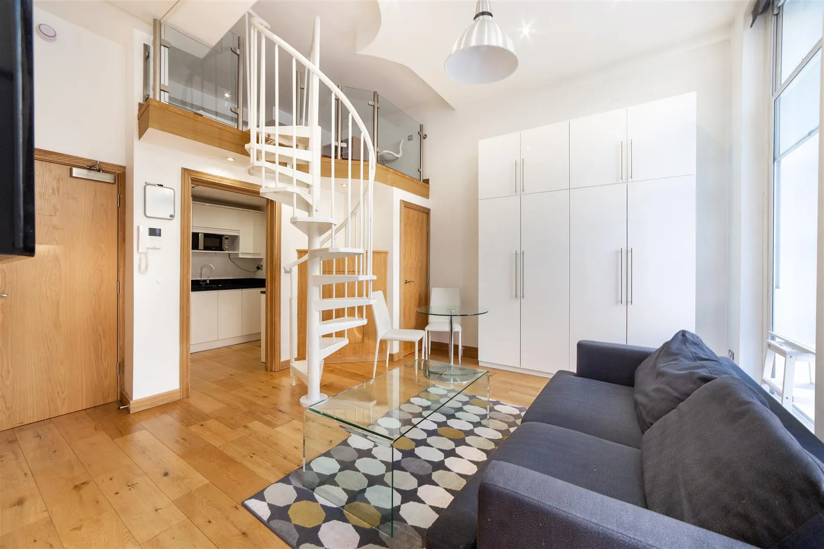 Flat Grainger Street in Newcastle upon Tyne