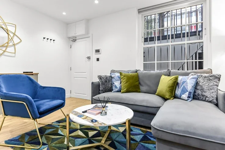 Flat Claverton Street in City of Westminster